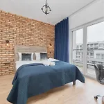 Lägenhet Beautiful With Spacious Balcony By Renters