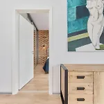 Beautiful With Spacious Balcony By Renters Wrocław