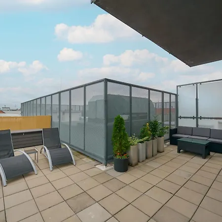 Beautiful With Spacious Balcony By Renters * Вроцлав
