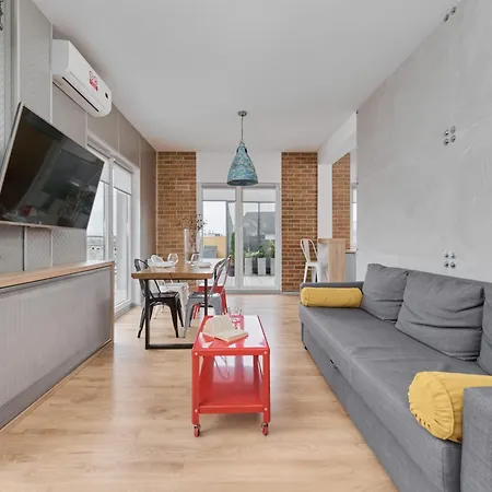 Апартаменты Beautiful With Spacious Balcony By Renters