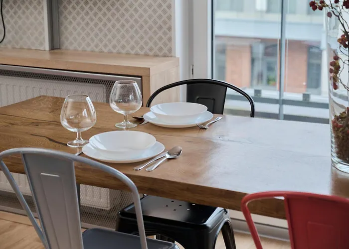 Beautiful With Spacious Balcony By Renters Appartement Wrocław