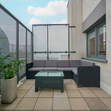 Beautiful With Spacious Balcony By Renters Apartment